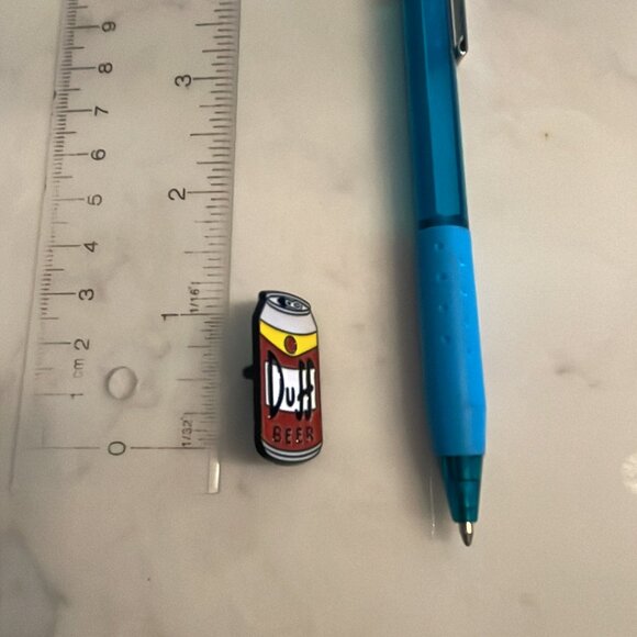 *♪ The Simpsons Duff Beer Can Pin - Brand New *♪ - Picture 3 of 6
